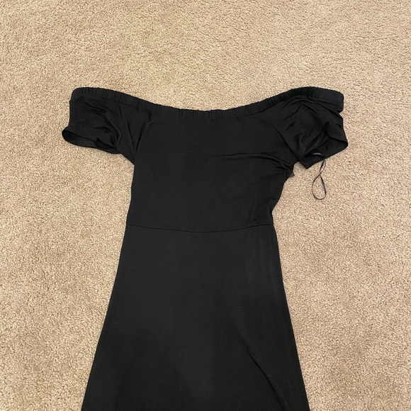Express off the shoulder open back Black dress - Picture 3 of 6